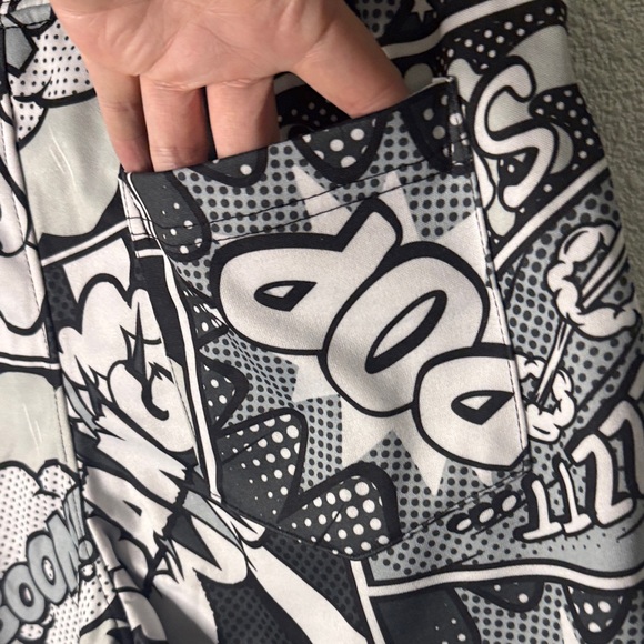 Graphic Comic Style Shorts in Black and White - Picture 7 of 7